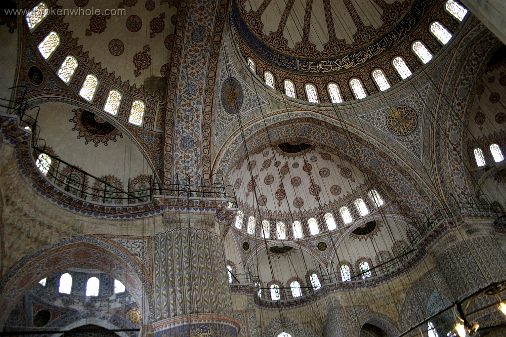 Istanbul Inside the Blue Mosque.jpg